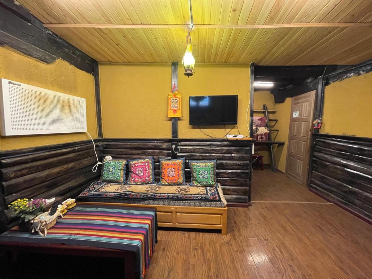 香格里拉天依阁客栈酒店 外观 照片